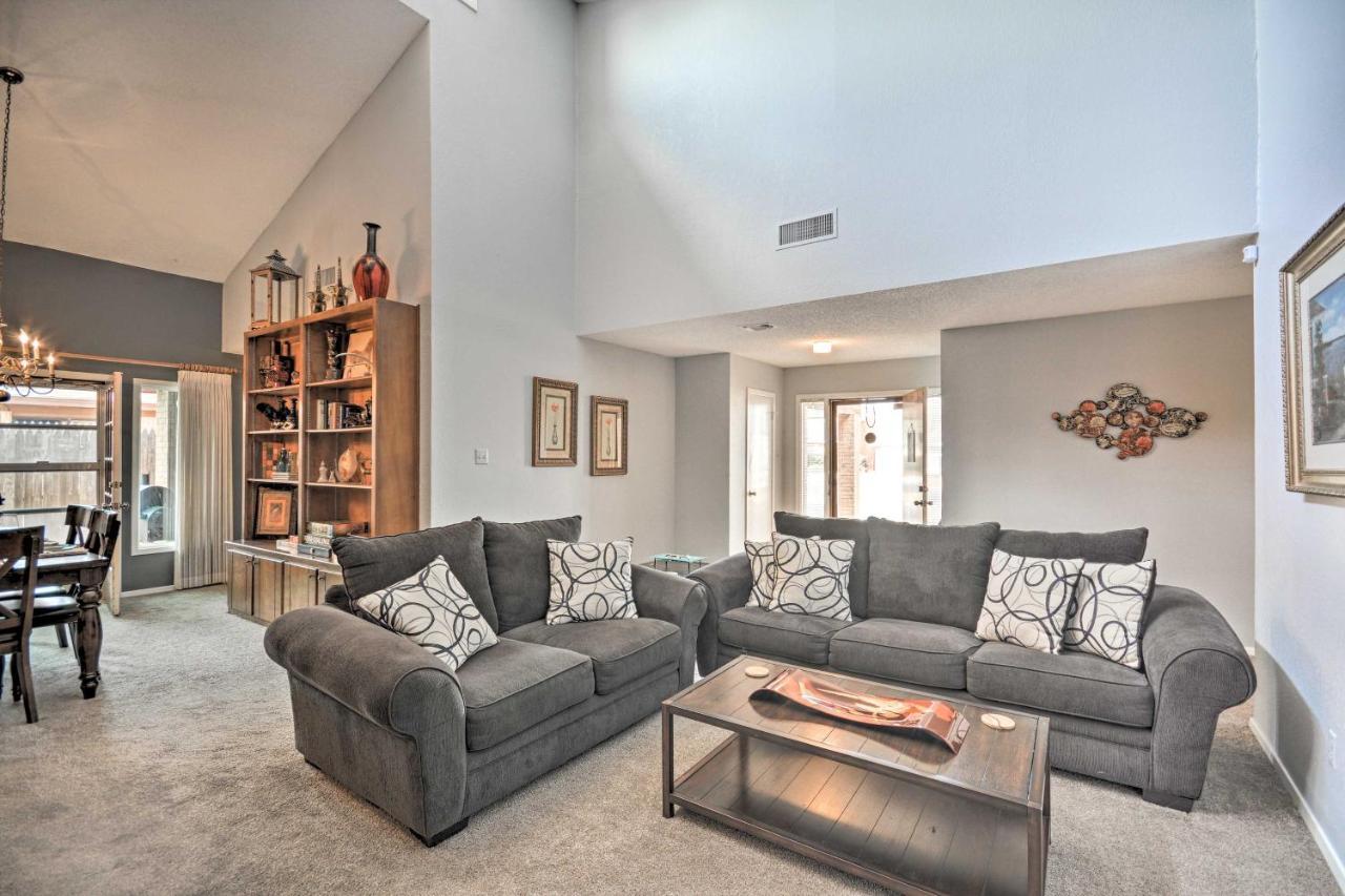 Lubbock Townhome With Grill Near Ttu And Downtown! المظهر الخارجي الصورة