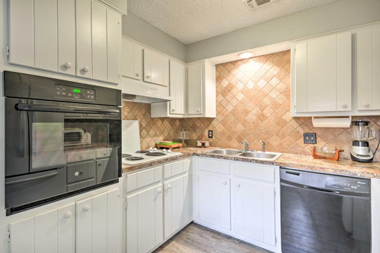 Lubbock Townhome With Grill Near Ttu And Downtown! المظهر الخارجي الصورة